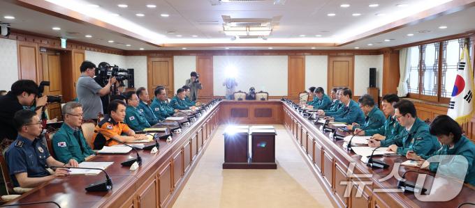 [사진] 모두발언하는 한덕수 국무총리