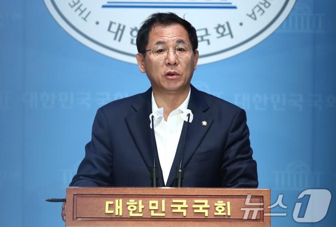 [사진] 이상휘 '민주당 방통위 2인 체제 합법성 스스로 인정'