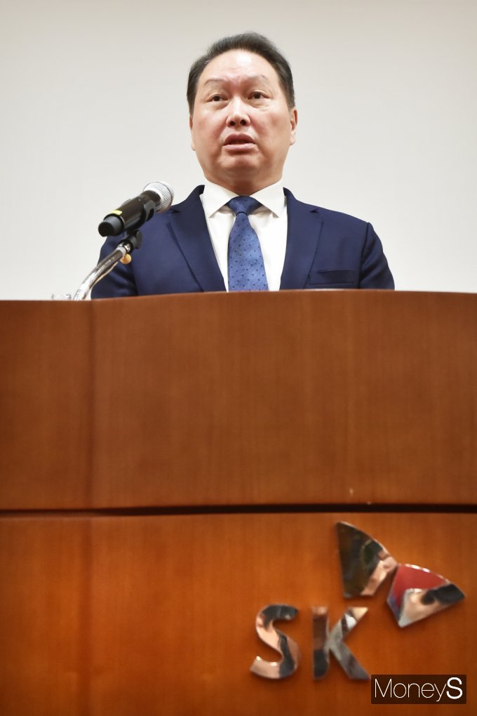 [머니S포토] 입장 밝힌 최태원 회장 