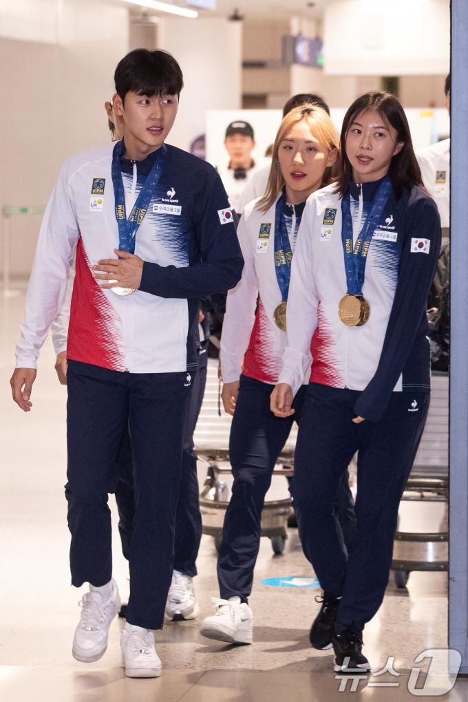 [사진] 역대 최고 성적으로 세계선수권 마친 근대5종 대표팀