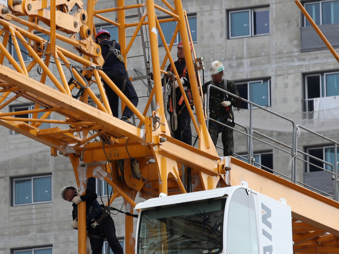 한국건설기술연구원이 제7회 '2024 스마트건설 창업 아이디어 공모전'을 개최한다. 창의적인 스마트건설 창업 아이디어를 보유한 예비 창업자·5년 미만의 초기 창업기업이라면 오는 7월26일까지 접수할 수 있다./사진=뉴스1