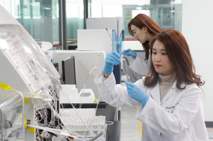 SK매직 환경분석센터가 미국 환경자원협회 주관 먹는물 분야 국제숙련도 평가에서 6년 연속 최우수 분석기관에 선정됐다. /사진=SK매직