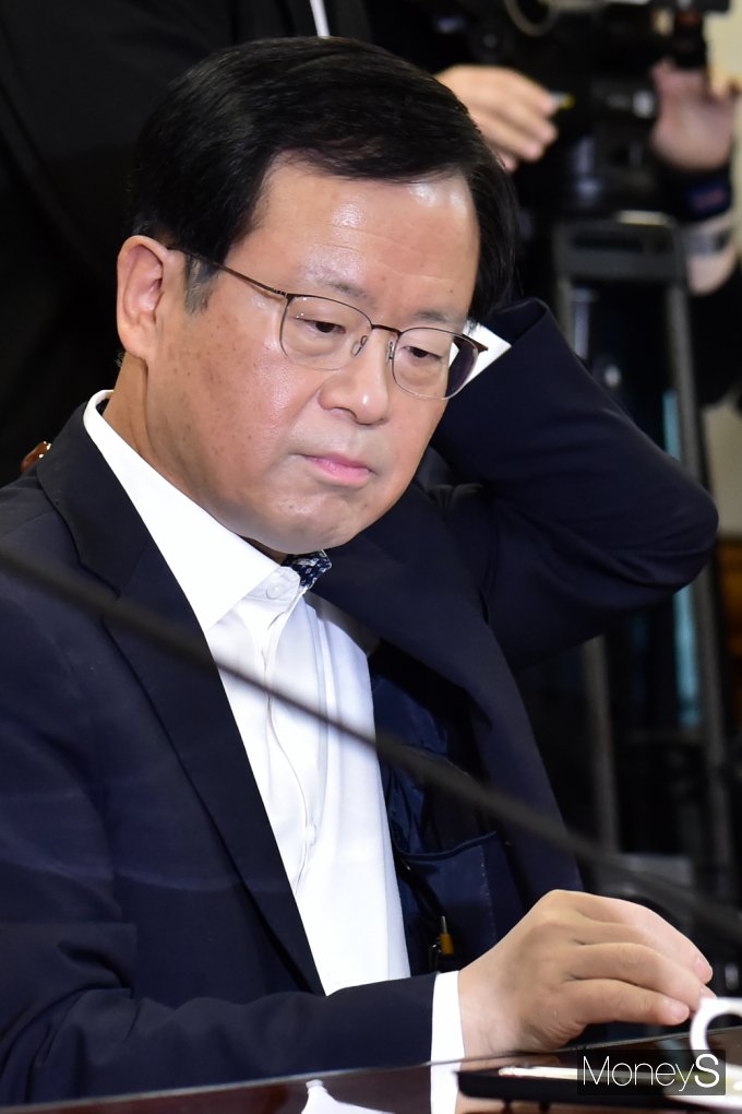 [머니S포토] 우리은행 '100억 횡령' 사고 조병규 