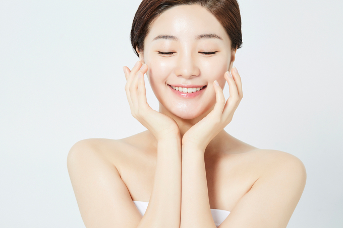 HK이노엔이 비원츠 시카콜라겐 라인을 확대하며 여름철을 맞아 피부를 진정시킬 수 있는 '비원츠 시카콜라겐 카밍패드'를 출시했다. 사진은 기사와 직접적인 관련 없음. /사진=이미지투데이