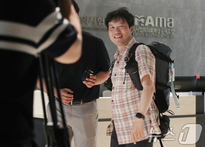 [사진] 연석회의 참석하는 최창민 비대위원장…