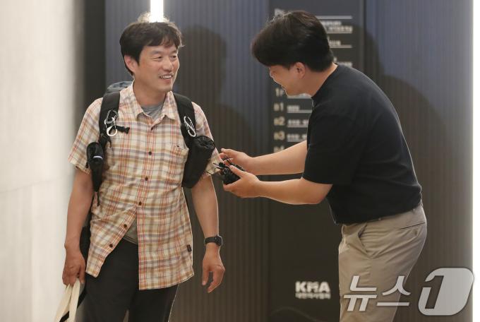 [사진] 연석회의 참석하는 최창민 교수협 비대위원장