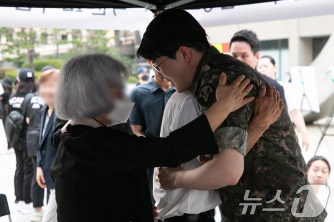 [사진] 추모해줘서 고맙습니다