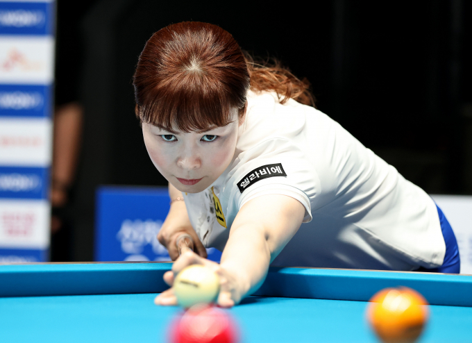 이신영이 지난 19일 경기 고양시 '고양 킨텍스 PBA스타디움'에서 열린 ‘우리금융캐피탈 LPBA 챔피언십’ 32강전에서 박다솜을 꺾고 16강에 진출했다. /사진=PBA