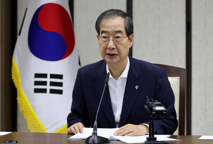 한덕수 국무총리가 외국 인력의 합리적인 관리방안을 마련했다며 부처별로 분산 관리하던 외국인 노동자를 통합 관리하겠다고 밝혔다. 사진은 한 총리가 20일 세종시 정부세종청사에서 열린 국정현안관계장관회의에서 모두발언하는 모습. /사진=뉴시스