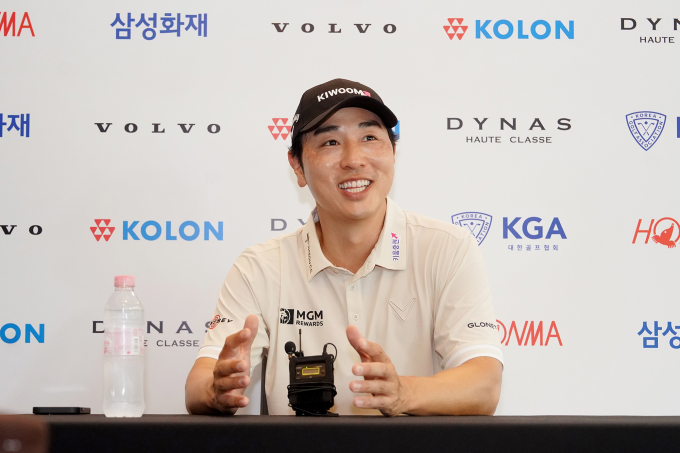 한국오픈 1라운드 후 배상문이 기자회견에서 질문에 답하는 모습. /사진= 코오롱 한국오픈 조직위원회