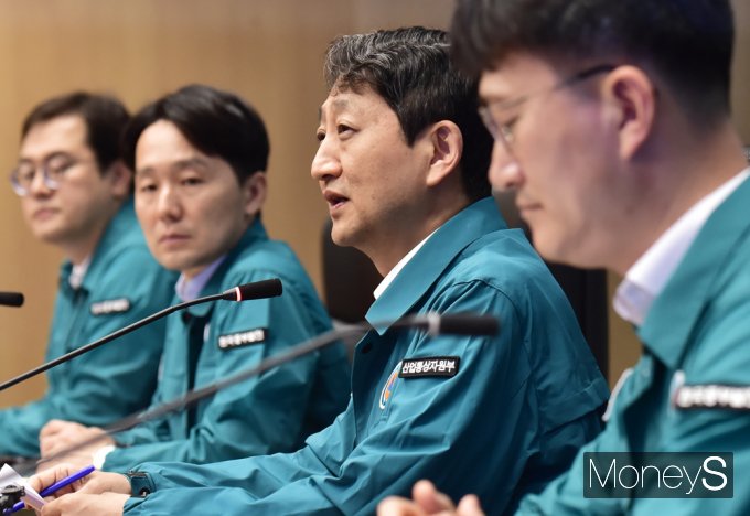 [머니S픽] 안덕근 