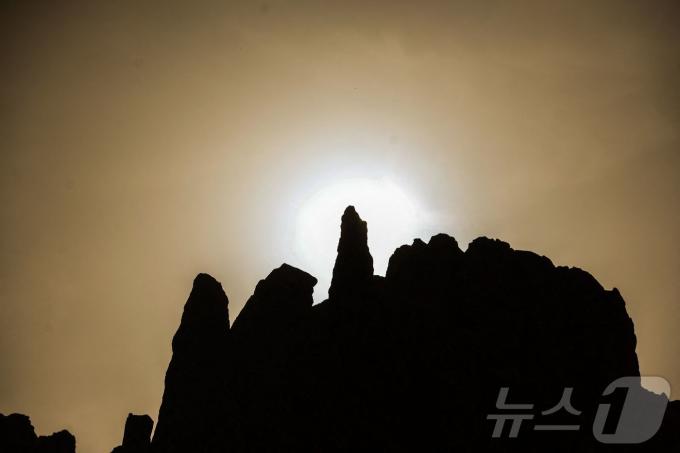 [사진] [포토]4000년전 고대 관측소 하지 태양 정확히 표기
