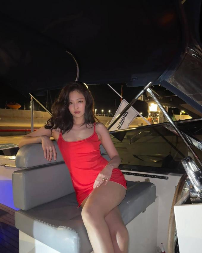 그룹 블랙핑크 제니가 매혹적인 모습을 공개했다. /사진=제니 인스타그램