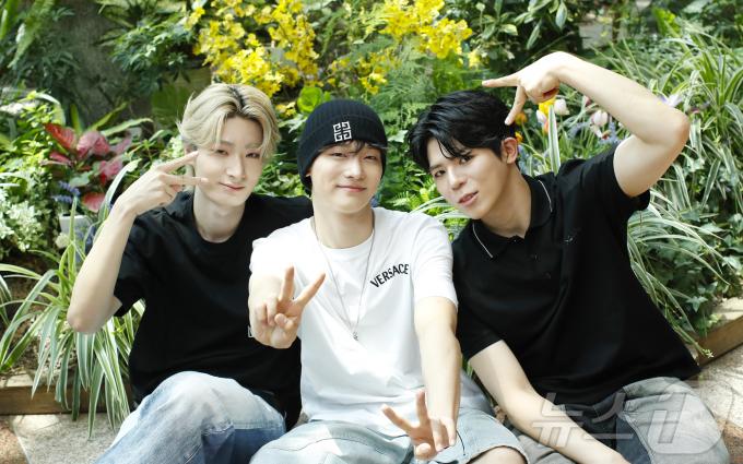 [사진] 빅오션 지석·현진·찬연, 환하게 빛나는 힐링 그룹