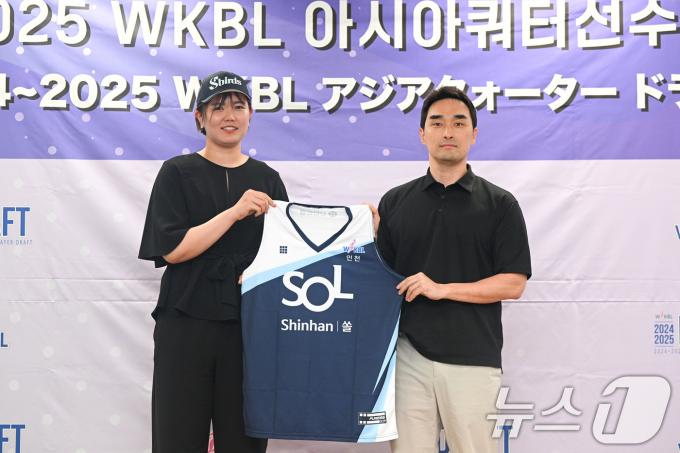 [사진] 타니무라 리카, 전체 1순위로 신한은행 입단