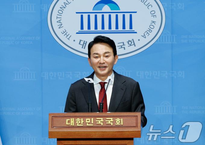 [사진] 당 대표 출마 선언하는 원희룡