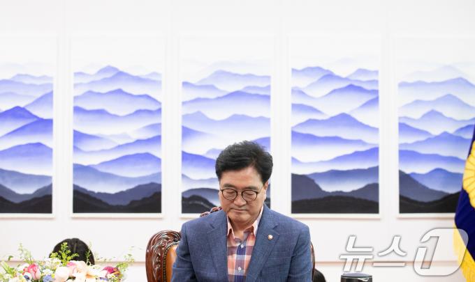 [사진] 우원식 국회의장 '원 구성 협상 중재 무게감'