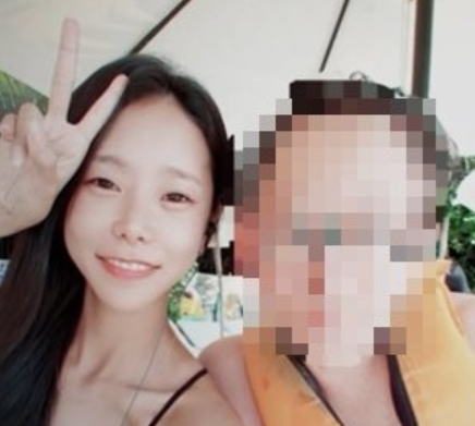 사진은 이은해(왼쪽)와 남편 윤씨의 모습.  /사진=온라인커뮤니티 갈무리