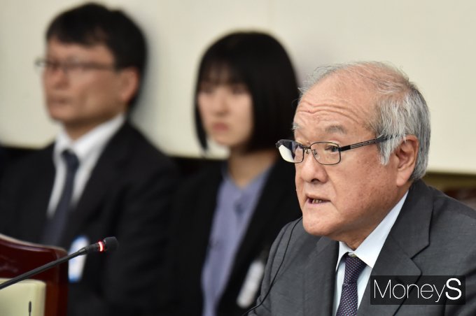 ▲ 발언하는 스즈키 슌이치 일본 재무장관
