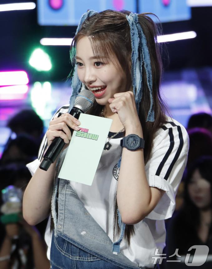 [사진] 유니스 나나, 깜찍 인형