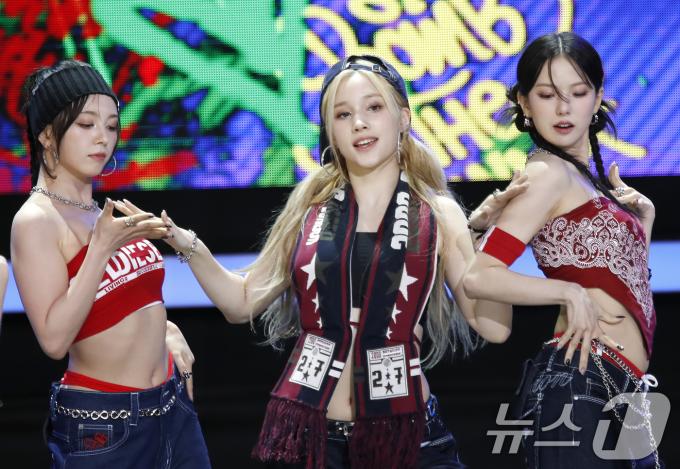 [사진] 휴닝바히에, 춤추는 바비