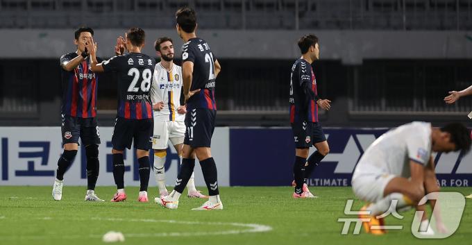 [사진] 광주FC 상대 1대0 승리 거둔 수원FC