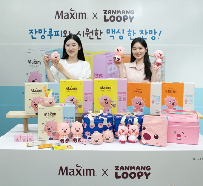 동서식품이 잔망루피와 맥심 커피믹스가 콜라보레이션한 캐릭터 패키지를 출시했다. /사진=동서식품