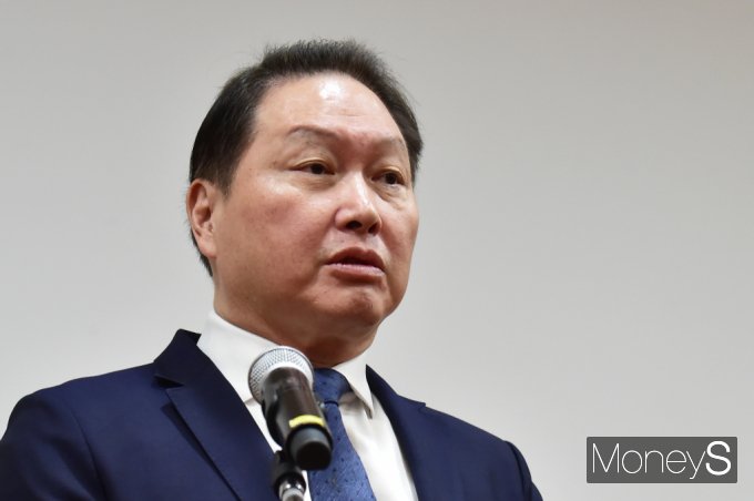 최태원 SK그룹 회장(사진)이 미국 대형 정보기술(IT) 기업의 최고경영자(CEO)들과 사업 협력을 모색했다. /사진=임한별 기자