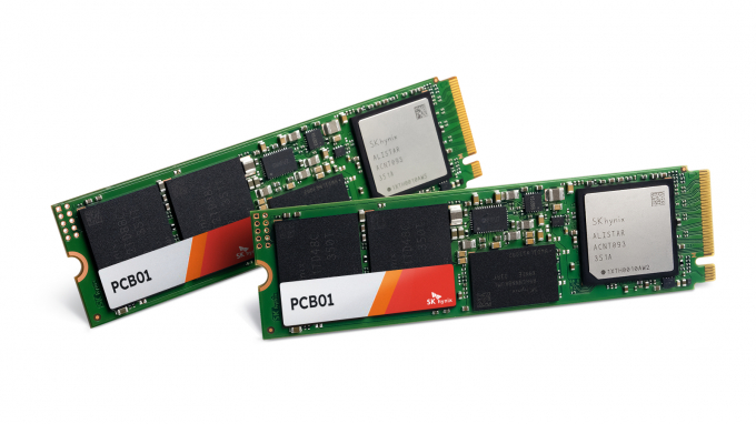SK하이닉스가 개발한 SSD(Solid State Drive) 제품인 'PCB01'. /사진=SK하이닉스