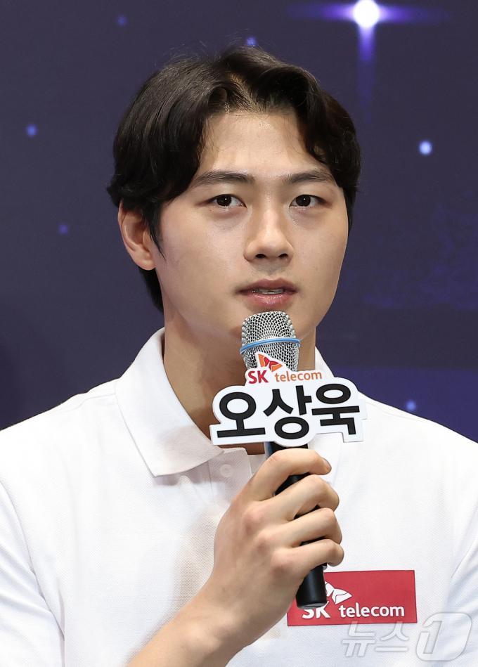 [사진] 출사표 밝히는 펜싱 오상욱