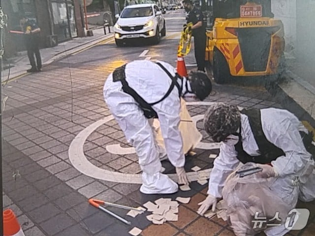 합동참모본부는 북한이 지난 24일 밤 살포한 5차 대남 오물풍선 350여 개를 식별했다고 25일 밝혔다. (합동참모본부 제공) 2024.6.25/뉴스1