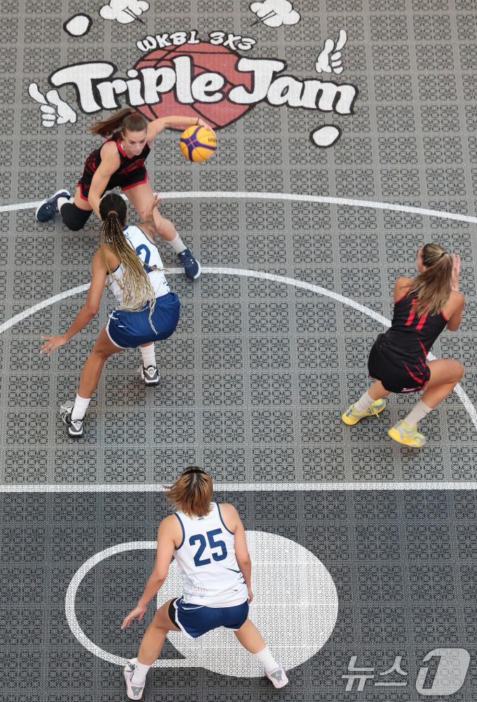 [사진] WKBL 3x3 트리플잼 '치열하게'