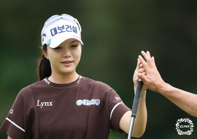 [사진] 최예림, 3번홀 버디 홀아웃