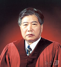 고중석 전 헌법재판소 재판관이 30일 숙환으로 별세했다. 향년 87세(헌법재판소 제공).2024.6.30/뉴스1