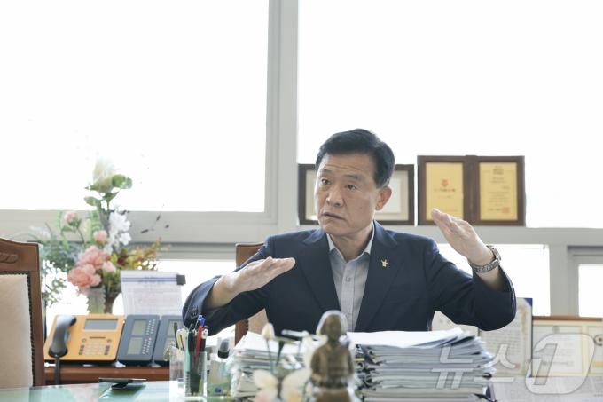 이승로 성북구청장이 지난달 19일 집무실에서 뉴스1과 인터뷰를 하고 있다. (성북구 제공)