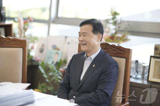 이승로 성북구청장이 지난달 19일 집무실에서 뉴스1과 인터뷰를 하고 있다. (성북구 제공)