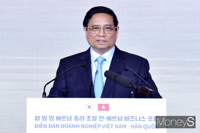 [머니S포토] 팜 밍 찡 총리 