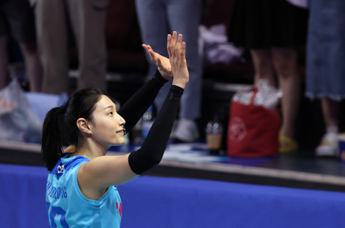 3시즌 연속 여자부 몸값 1위를 기록한 김연경. /사진= 뉴스1