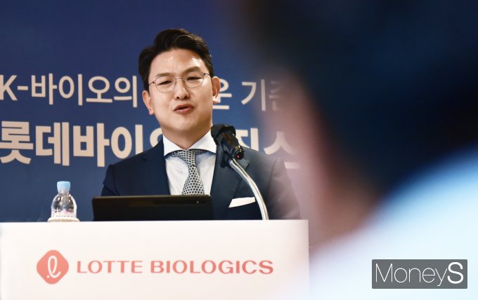 전날 서울 롯데호텔에서 열린 착공식 관련 기자간담회에 참석한 이원직 롯데바이오로직스 대표. /사진=임한별 기자
