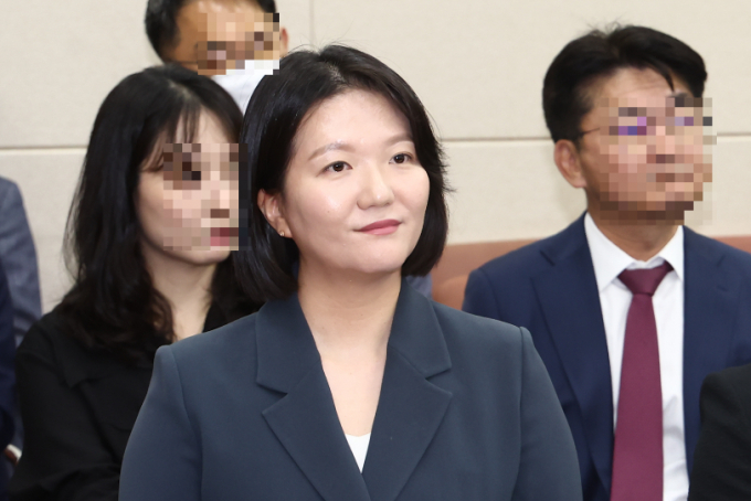 최수연 네이버 대표가 2일 오후 서울 여의도 국회에서 열린 과학기술정보방송통신위원회 6차 전체회의에 출석해 있다. /사진=뉴스1