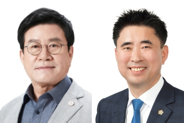 (왼쪽부터) 오산시의회 후반기 의장 당선인 이상복 의원, 후반기 부의장 당선인 성길용 의원. / 사진제공=오산시의회 