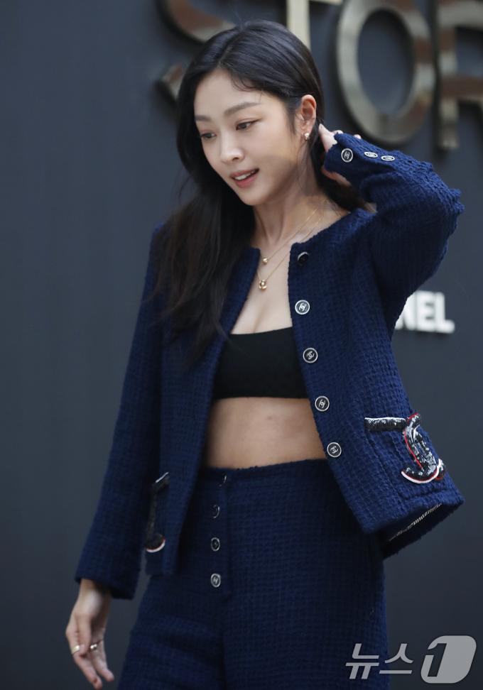 [사진] 조보아, 브라톱으로 드러낸 섹시미