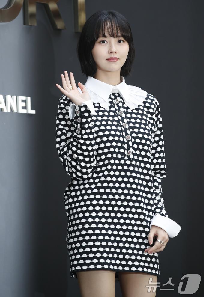[사진] 김소현, 샤랄라 꽃미소