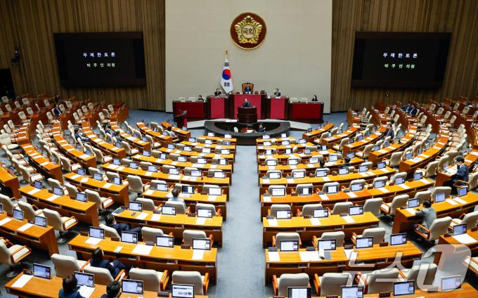 [사진] 저녁까지 이어지는 필리버스터