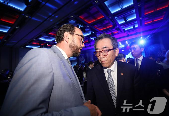 [사진] 미국 독립기념일 행사 참석한 조태열 외교부 장관