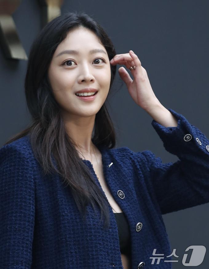 [사진] 조보아, 호수같이 맑은 눈