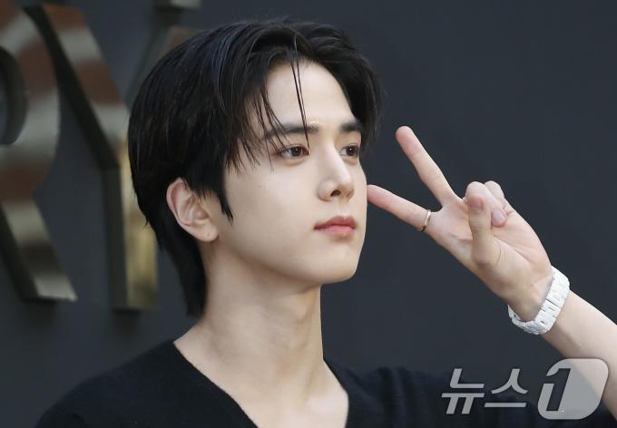 [사진] 영훈, 브이 라인 미남