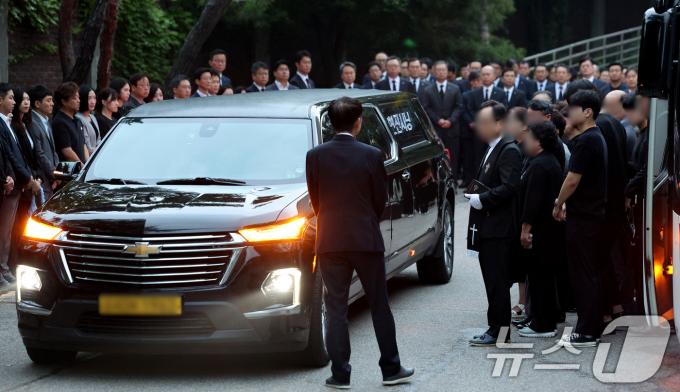 [사진] 시청역 사고 피해 금융그룹 직원 발인