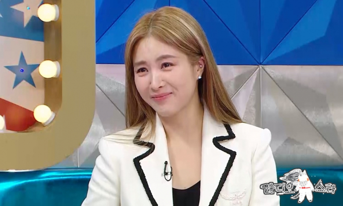 옥주현이 후배 규현의 컨디션을 걱정하고 챙겨주다 '그린라이트'로 오해를 받은 에피소드를 공개했다. /사진='라디오스타' 제공