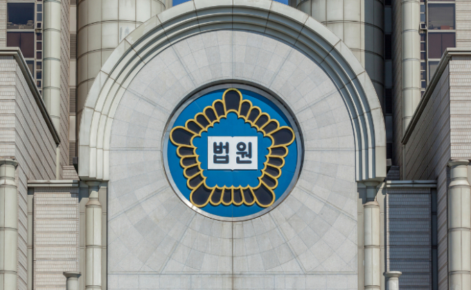 자신이 헌팅한 여성들에게 실제 나이를 밝혔다는 이유로 직장동료를 폭행한 20대 남성이 실형을 선고받았다. 사진은 기사와 무관한 자료. /사진=이미지투데이